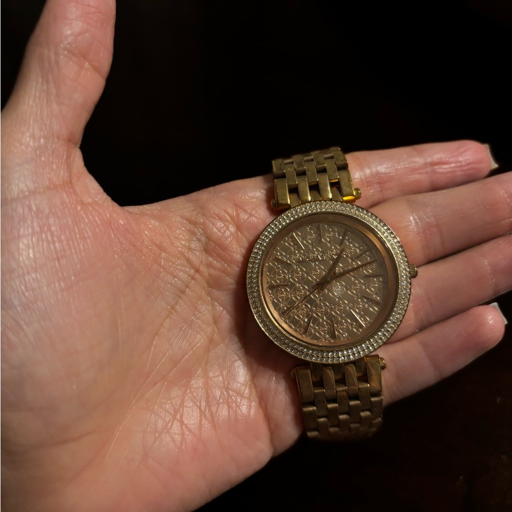 Michael Kors Gold Watch Timeless Elegance